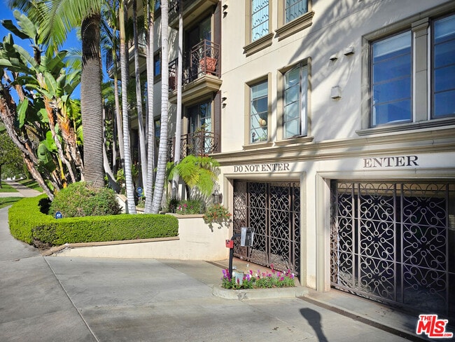 Photo - 10795 Wilshire Blvd Unit 304