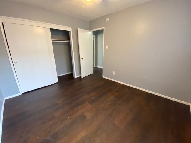 Building Photo - 13418 Roselle Ave