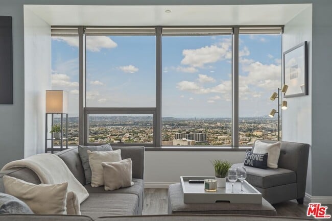 Photo - 1100 Wilshire Blvd Unit 2201