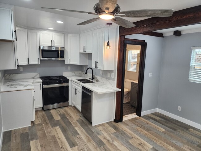 Building Photo - 3014 Clay Ave