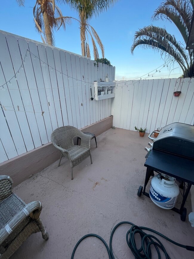 Photo - 3970 Ingraham St Unit 6