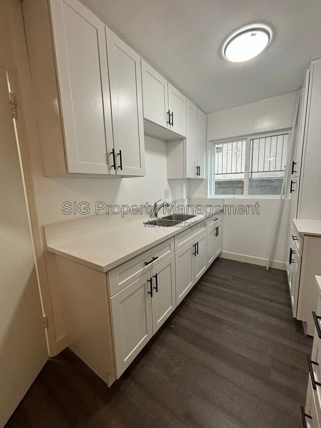 Building Photo - 10212 Tujunga Canyon Blvd Unit 2