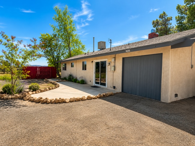Photo - 18515 Symeron Rd