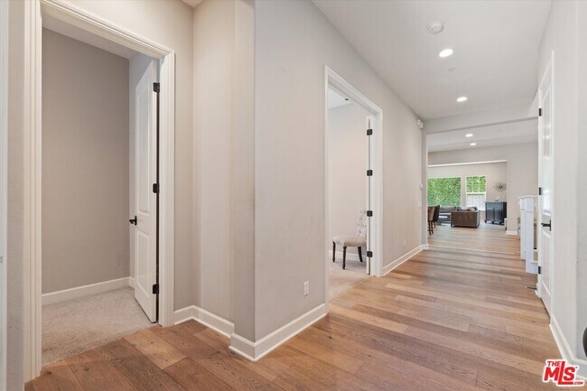 Photo - 14624 McCormick St