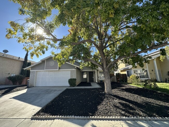 Photo - 4732 Katrina Pl