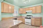 Photo - 7275 Fountain Ave House