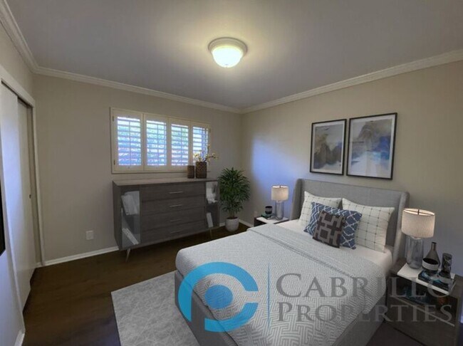 Photo - 3076 Governor Dr