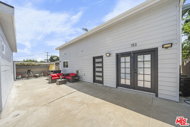 Photo - 151 N Harvard Blvd House
