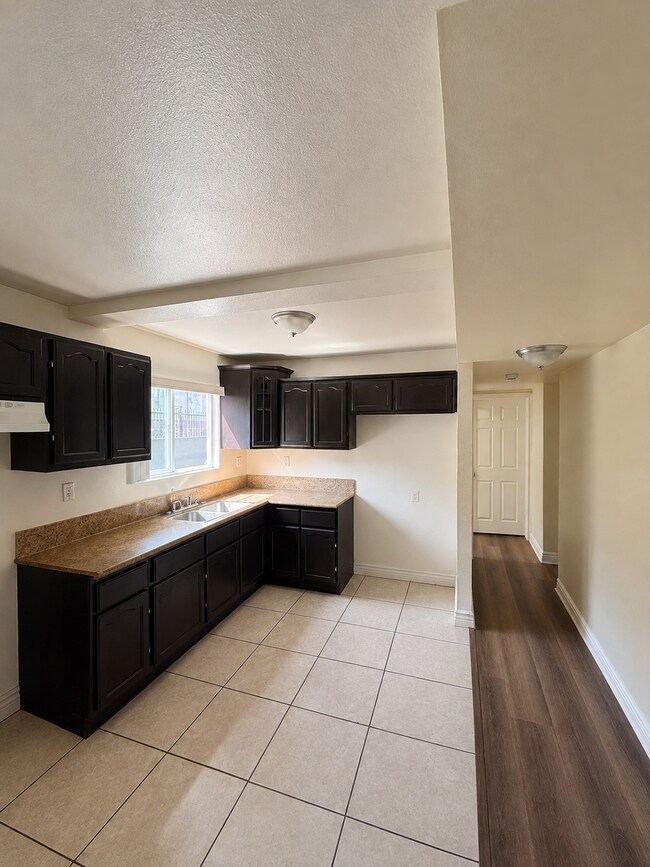 Photo - 441 W 102nd St