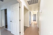 Photo - Brand New Luxury 4 & 5 Bed Units Unit #2118 1/2