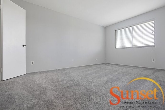 Photo - 3055 Cowley Way