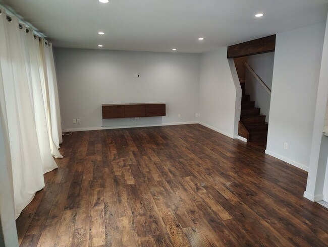 Photo - 358 Miraleste Dr Unit 337