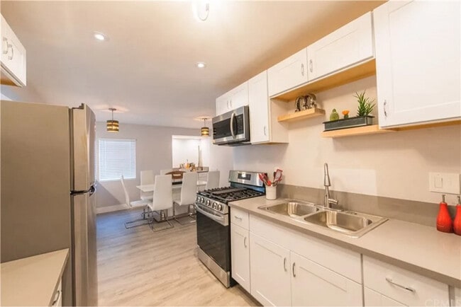 Photo - 12426 S Vermont Ave Unit B