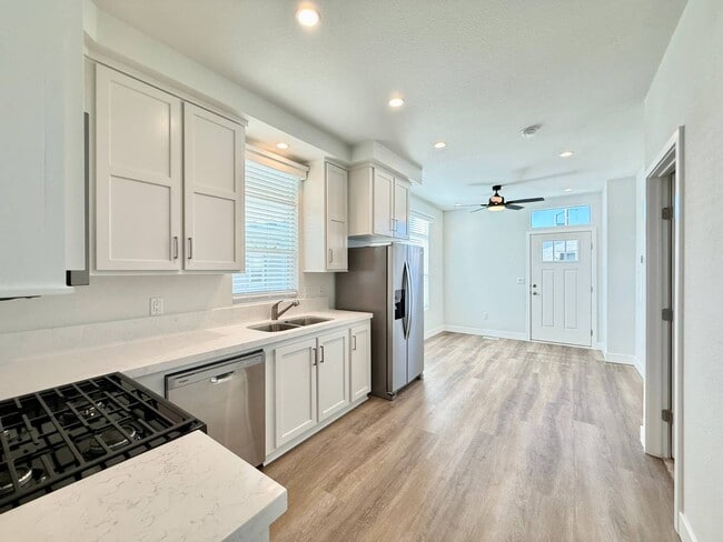 Photo - 80 Huntington St