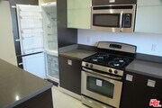 Photo - 1418 N Poinsettia Pl Condo
