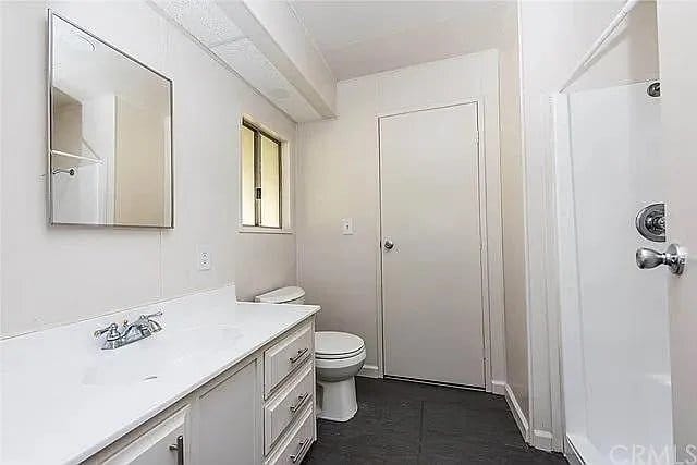 Photo - 18950 Woodcrest Ln