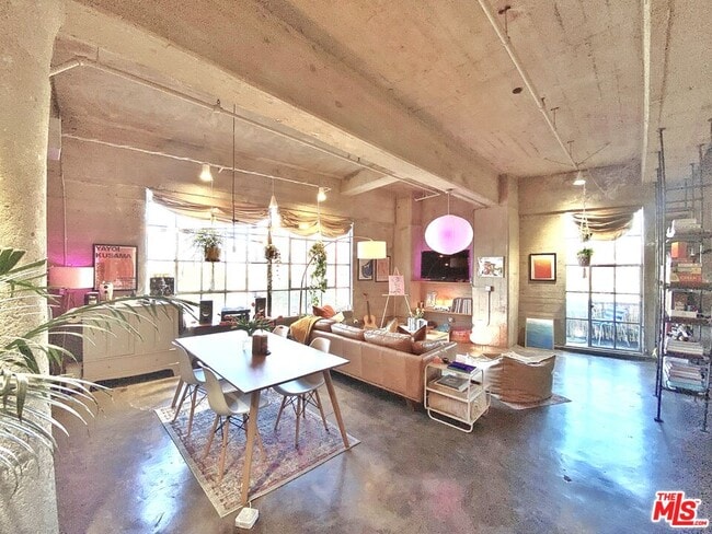 Photo - 1855 Industrial St Unit 318