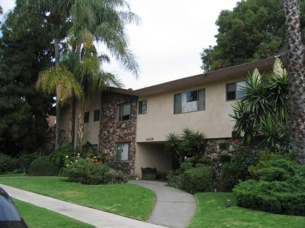 Building Photo - 14329 Chandler Blvd Rental