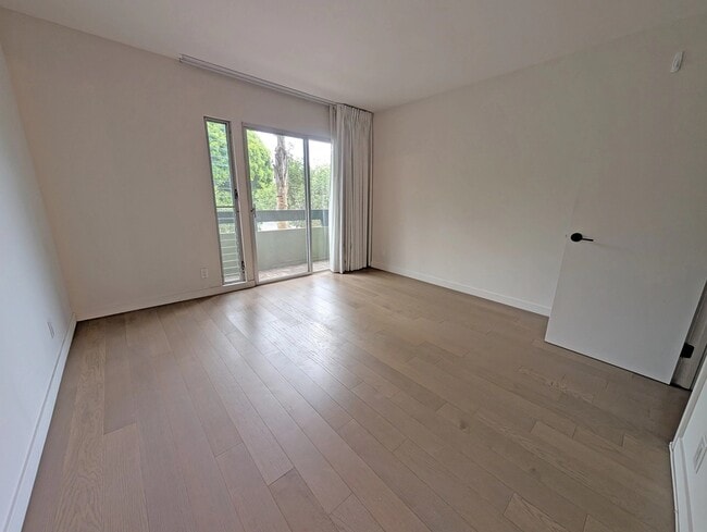 Photo - 850 2nd St Unit 209