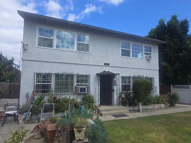 Outside- Main Building - 6336 1/2 Simpson Ave Unit 6336 1/2 Simpson
