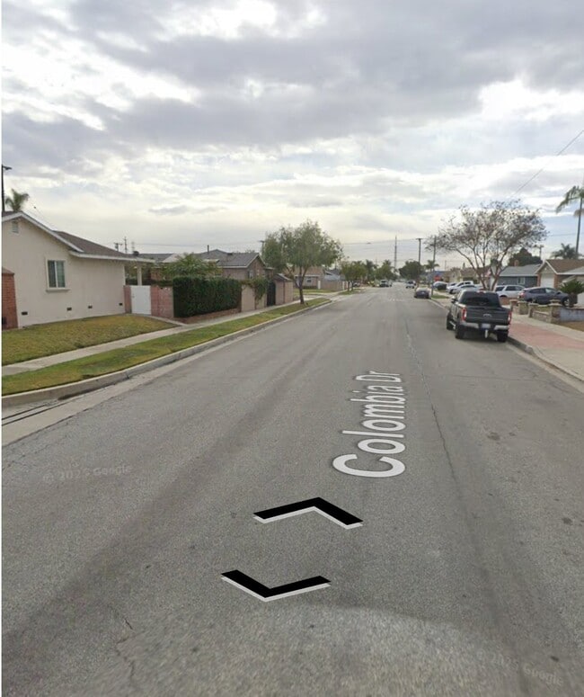 Building Photo - 7451 Colombia Dr