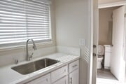 Photo - Olive (815) North Unit Olive (815) #B