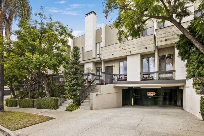 Photo - 1220 Manning Ave Townhome