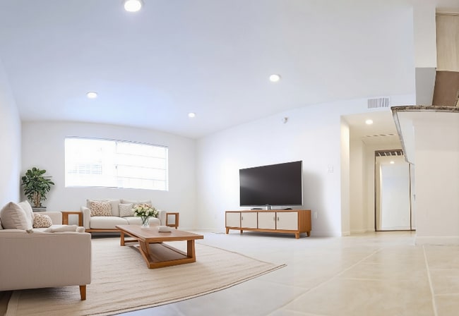 Photo - 11020 Hesby St Unit 2