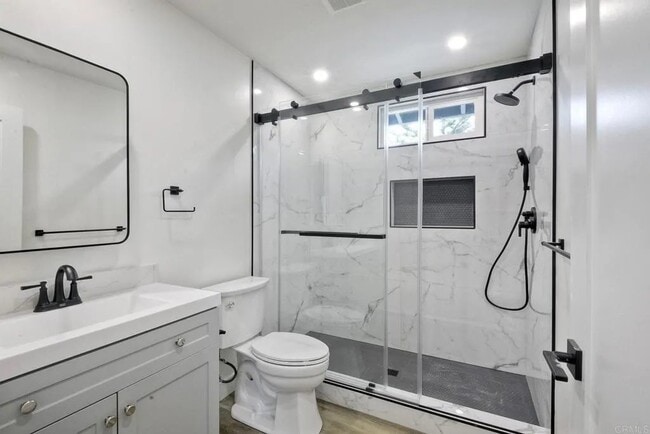 Photo - 162 Terracina Way Unit B
