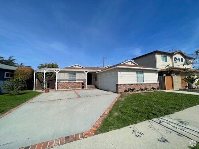 Building Photo - Beautiful 3 bedroom culver city home