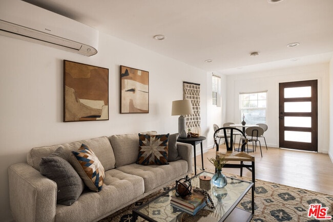 Photo - 4507 Corliss St