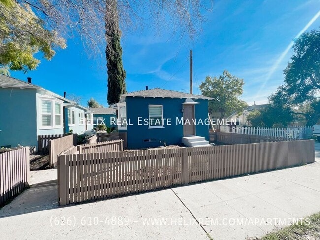 Photo - 1712 N Sierra Bonita Ave