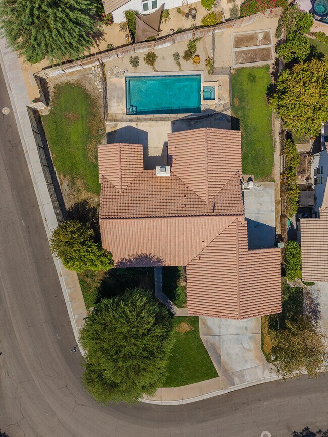 Photo - 44435 Buttercup Ln
