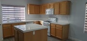 Photo - 716 Summit Dr