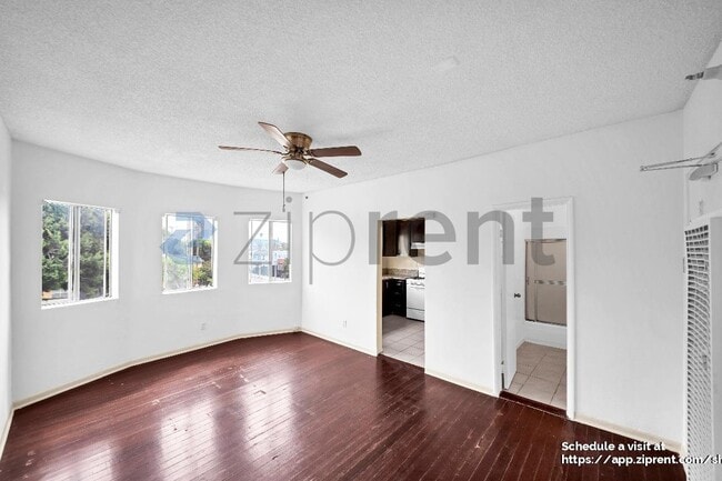 Photo - 1513 W 12th Pl