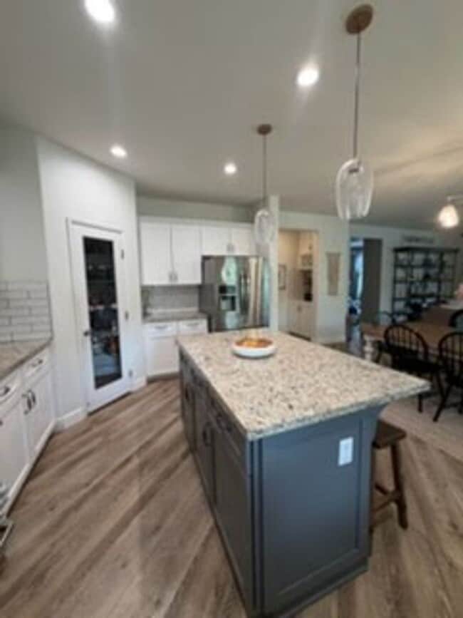 Photo - Spacious 4 Bedroom Home with Outdoor Entertaining Space
