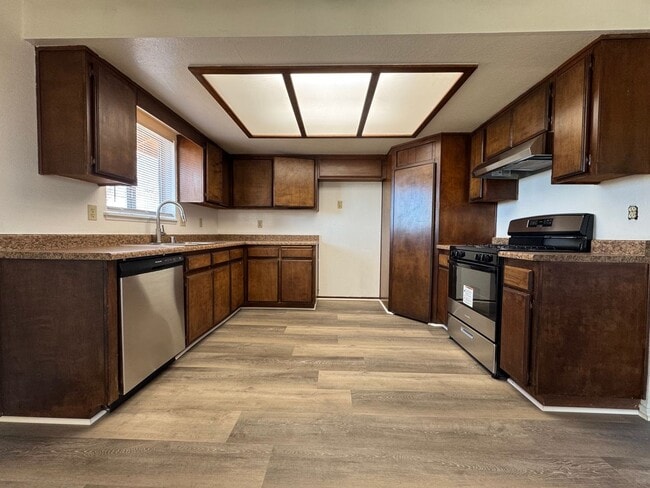 Photo - Victorville Home