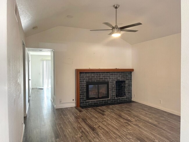 Photo - 7521 Brookside Rd