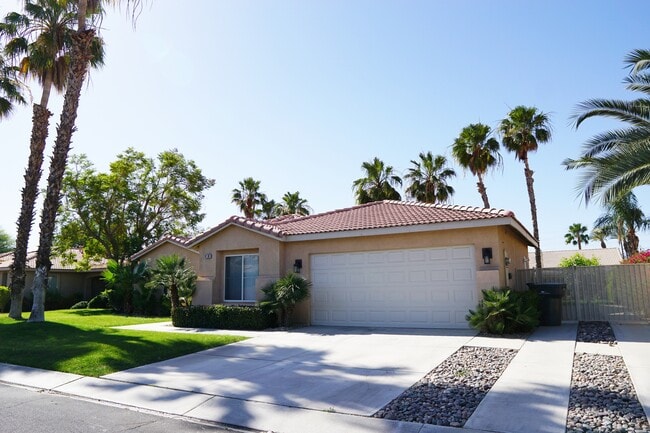 Building Photo - 81367 Avenida Camelia