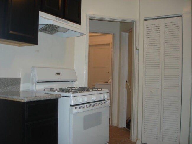 Photo - 3705 Hughes Ave Unit 3705.5