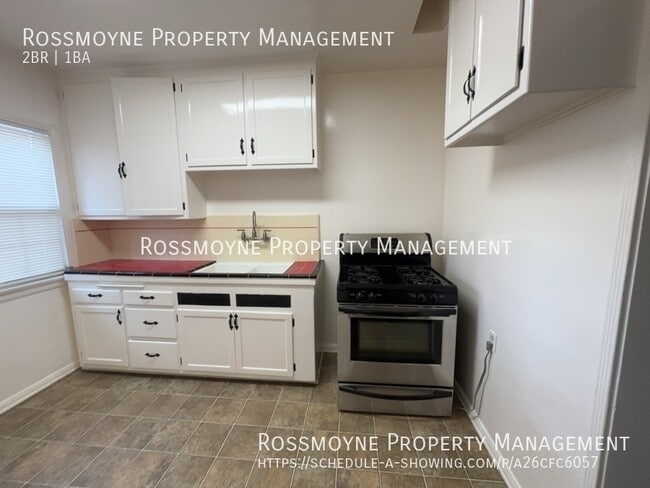 Photo - 1939 N Hollywood Way Unit A