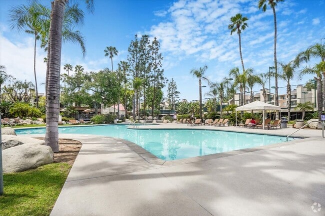 Building Photo - 21500 Burbank Blvd Rental
