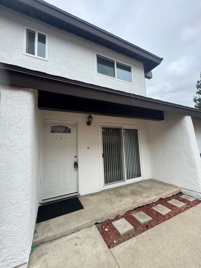 Photo - 2210-2212 E Avalon Ave Unit 2212