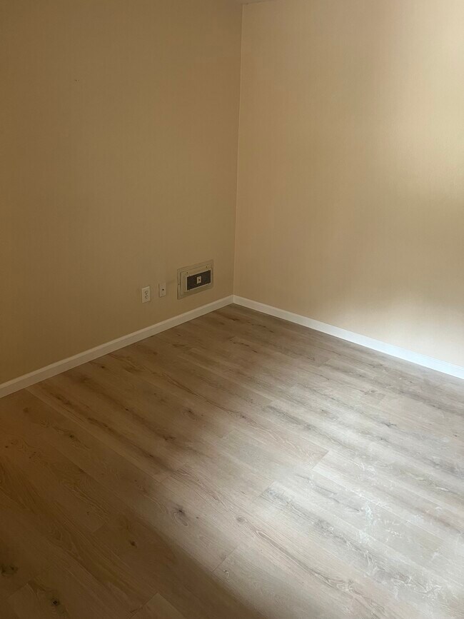 Photo - 5543 Adobe Falls Rd Unit 3