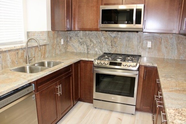 Photo - 2102 Neilson Way Unit none