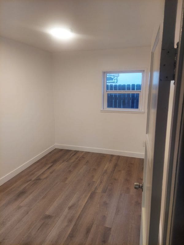 Photo - 845 W Olive St