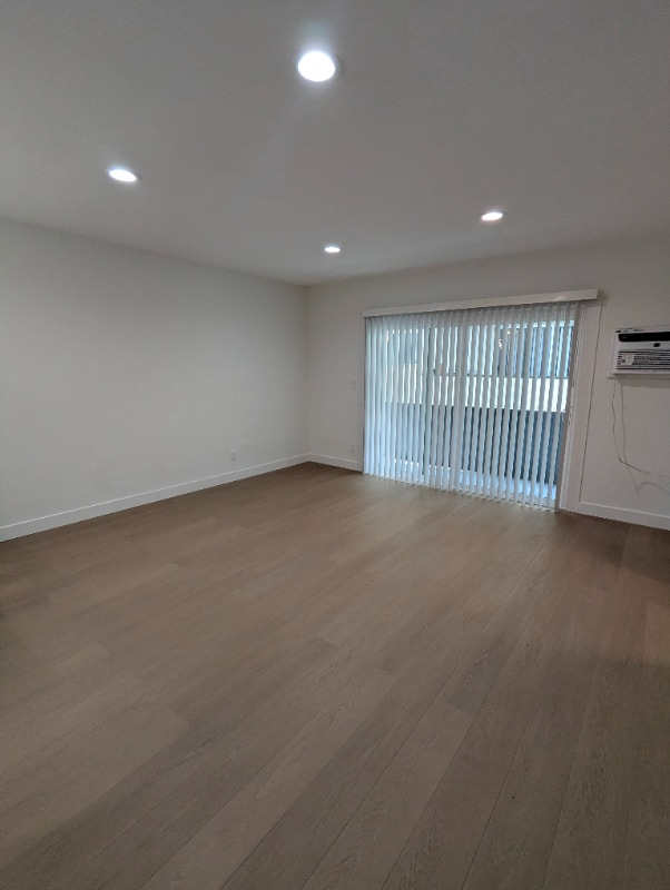 Photo - 11030 Moorpark St Unit A21