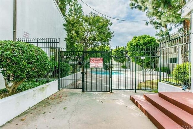Photo - Bright, comfortable, and spacious one bedroom Condominium Unit 231