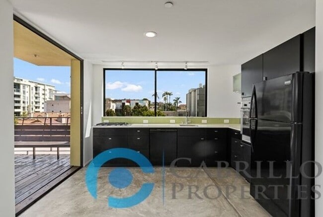 Photo - 3771 Centre St Unit Apt 308