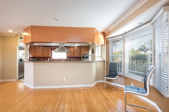 Photo - 9031 Lubec St